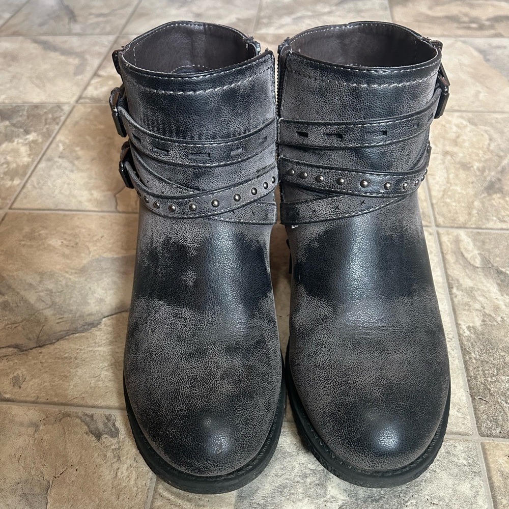 Sonoma gray booties